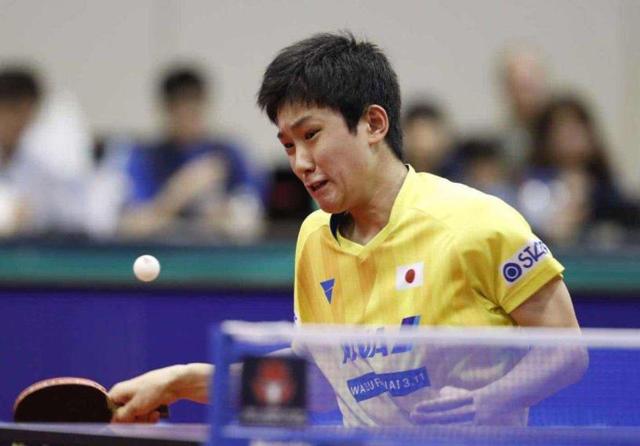 并且各自都 并且各自都