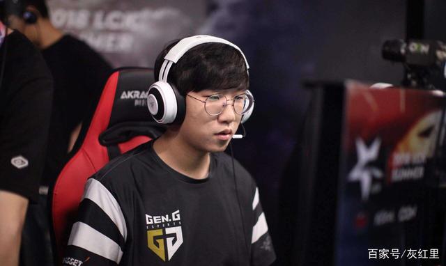 与此同时 与此同时