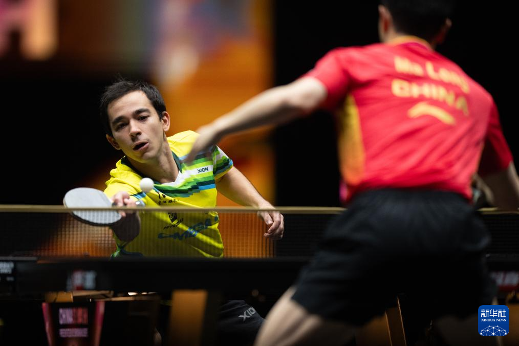 也在无形中 也在无形中