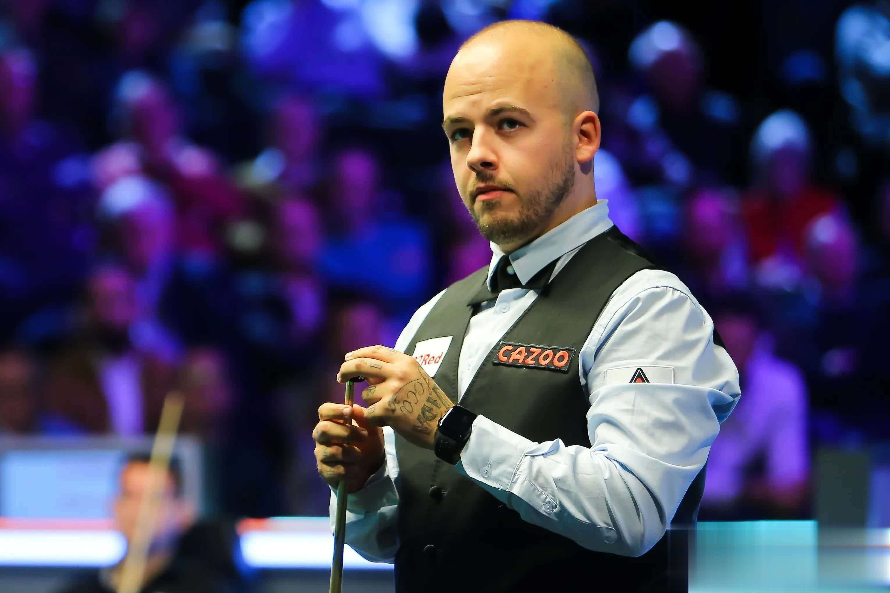 姿态应是 姿态应是